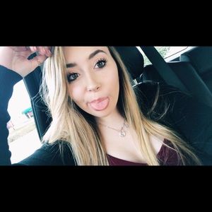 Meet your Posher, Victoria